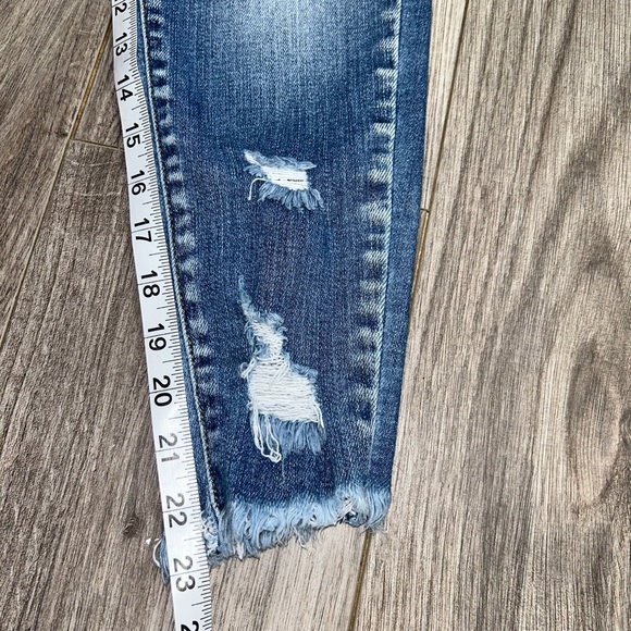 KanCan Signature Mid-Rise Ankle Skinny Jean - Picture 4 of 9